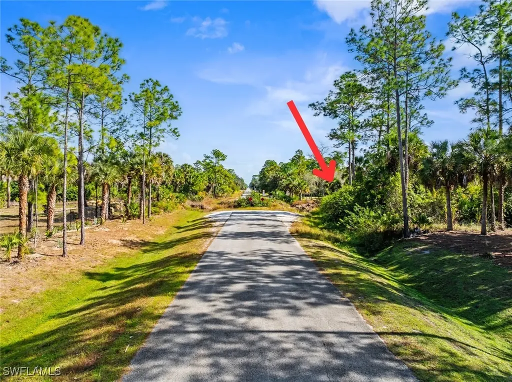 1280 14th Avenue NE Naples FL 34120