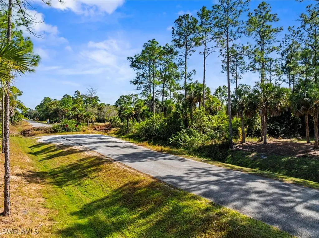 1280 14th Avenue NE Naples FL 34120