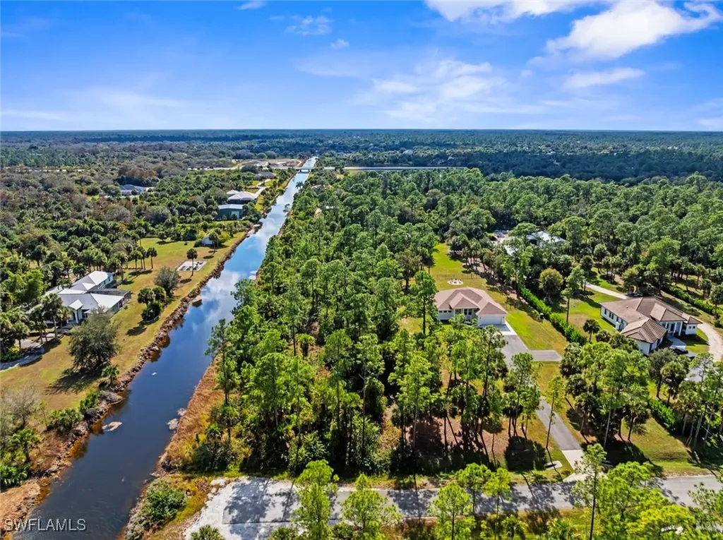 1280 14th Avenue NE Naples FL 34120