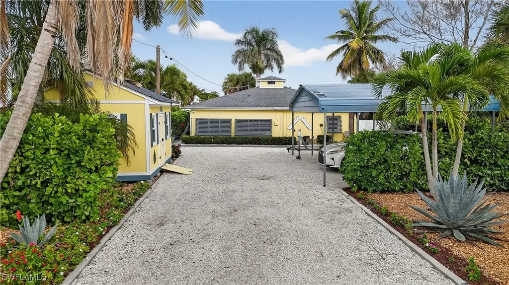 27526 Big Bend Road Bonita Springs FL 34134