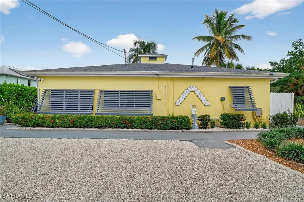 27526 Big Bend Road Bonita Springs FL 34134