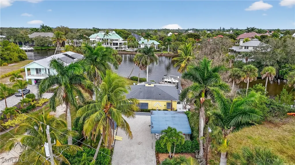 27526 Big Bend Road Bonita Springs FL 34134