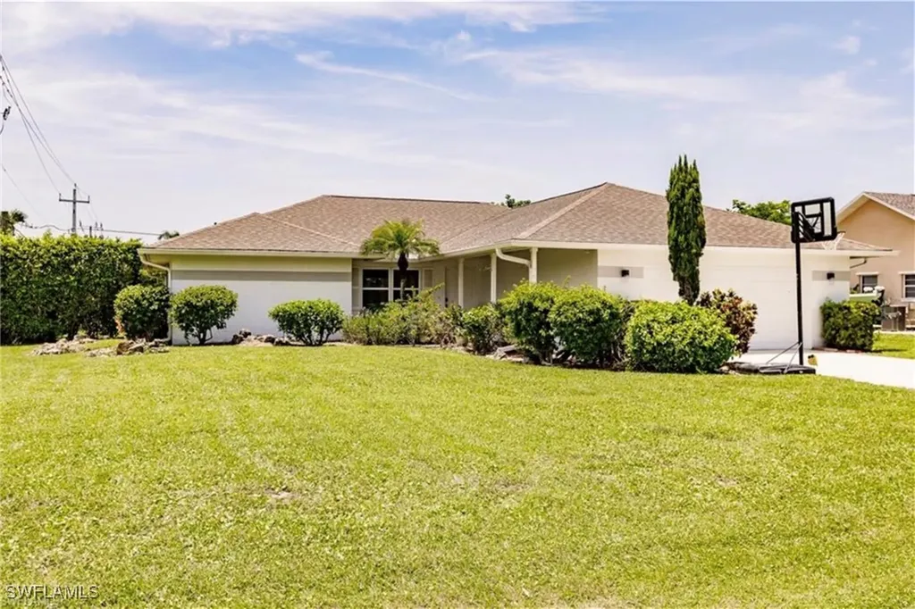96 Wickliffe Drive Naples FL 34110