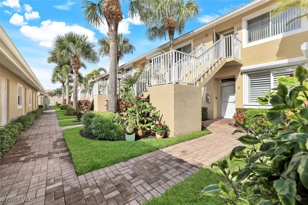 2373 Hidden Lake Court Naples FL 34112