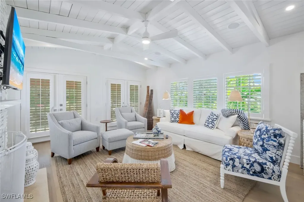 47 8th Avenue S Naples FL 34102