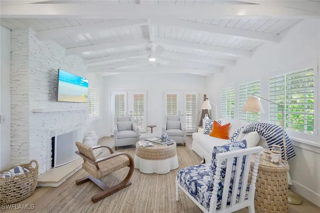 47 8th Avenue S Naples FL 34102