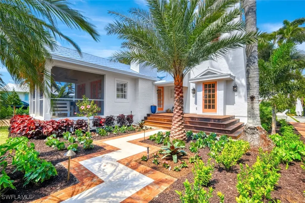 47 8th Avenue S Naples FL 34102