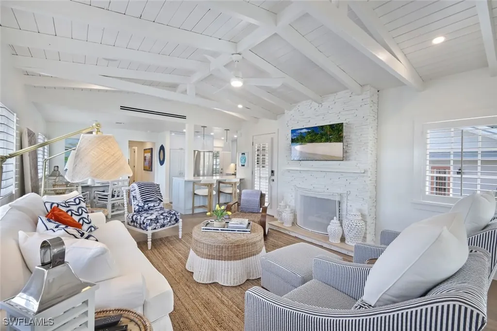 47 8th Avenue S Naples FL 34102