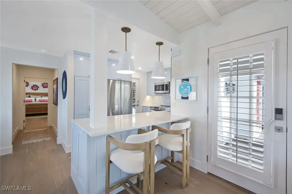 47 8th Avenue S Naples FL 34102