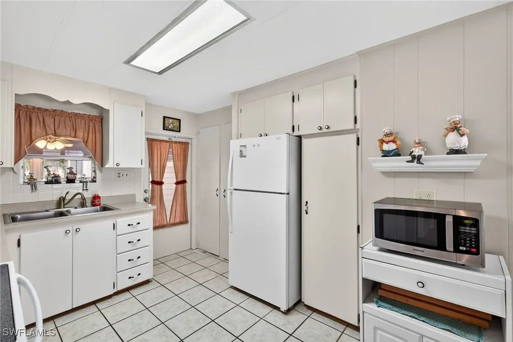 115 Overland Trail North Fort Myers FL 33917