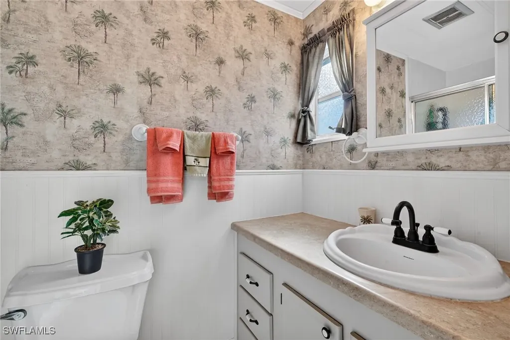 115 Overland Trail North Fort Myers FL 33917