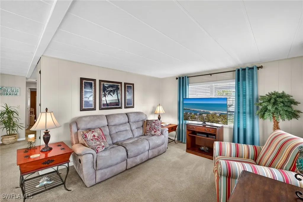 115 Overland Trail North Fort Myers FL 33917