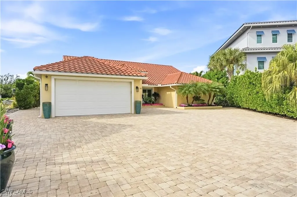 4882 Regal Drive Bonita Springs FL 34134