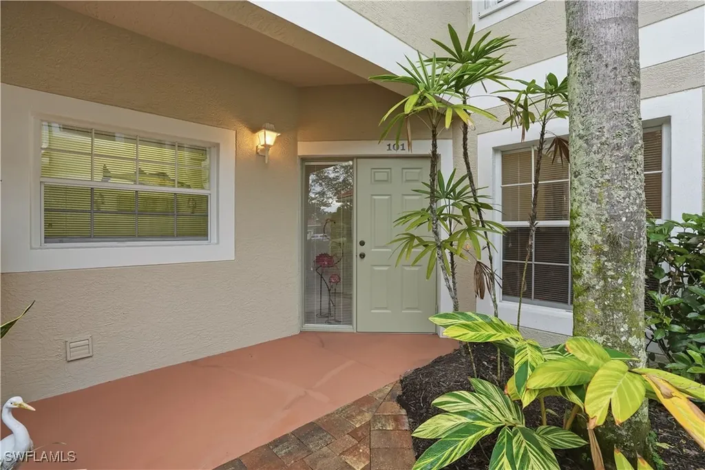 5390 Andover Drive Naples FL 34110