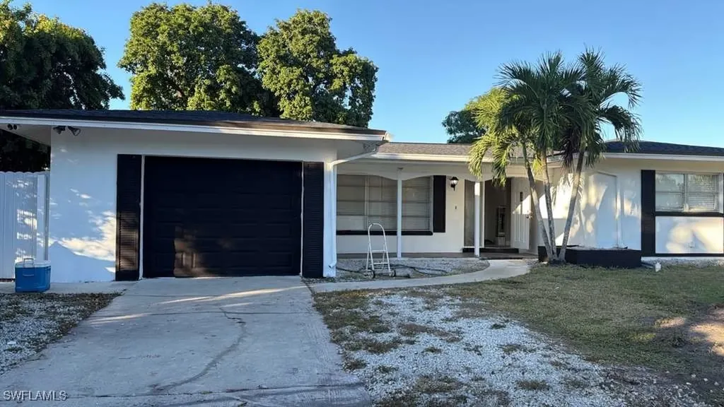 4439 23rd Place SW Naples FL 34116