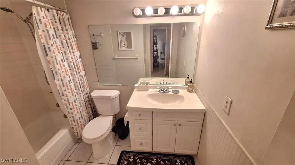 406 Meadowlark Lane Naples FL 34105