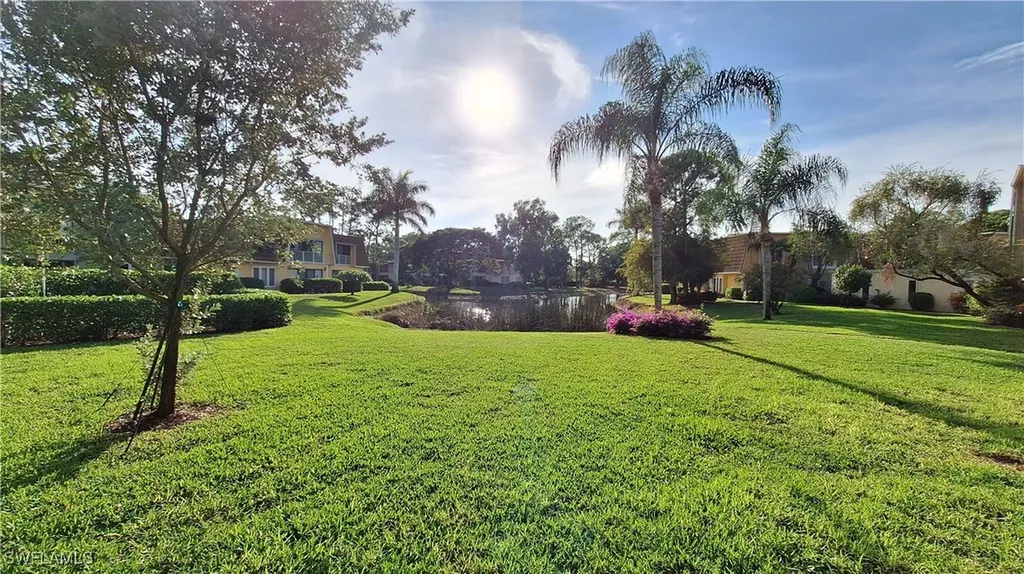 406 Meadowlark Lane Naples FL 34105