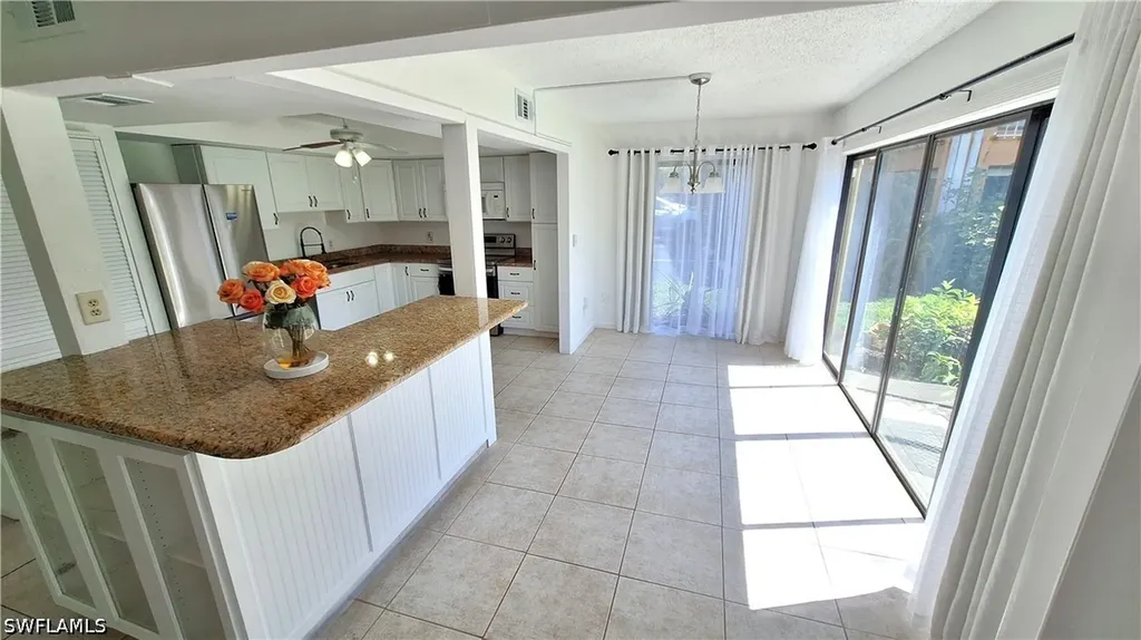 406 Meadowlark Lane Naples FL 34105