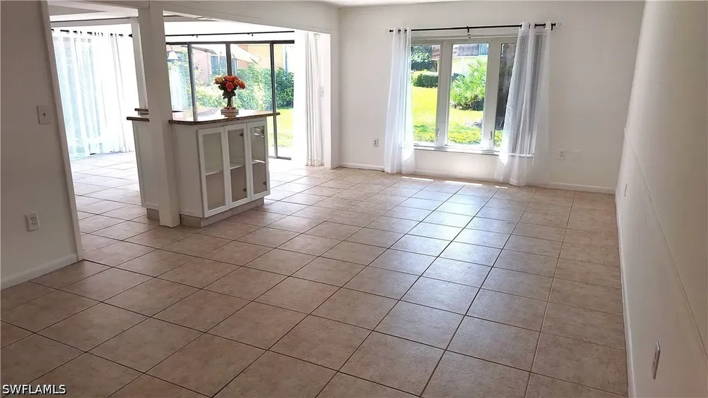 406 Meadowlark Lane Naples FL 34105