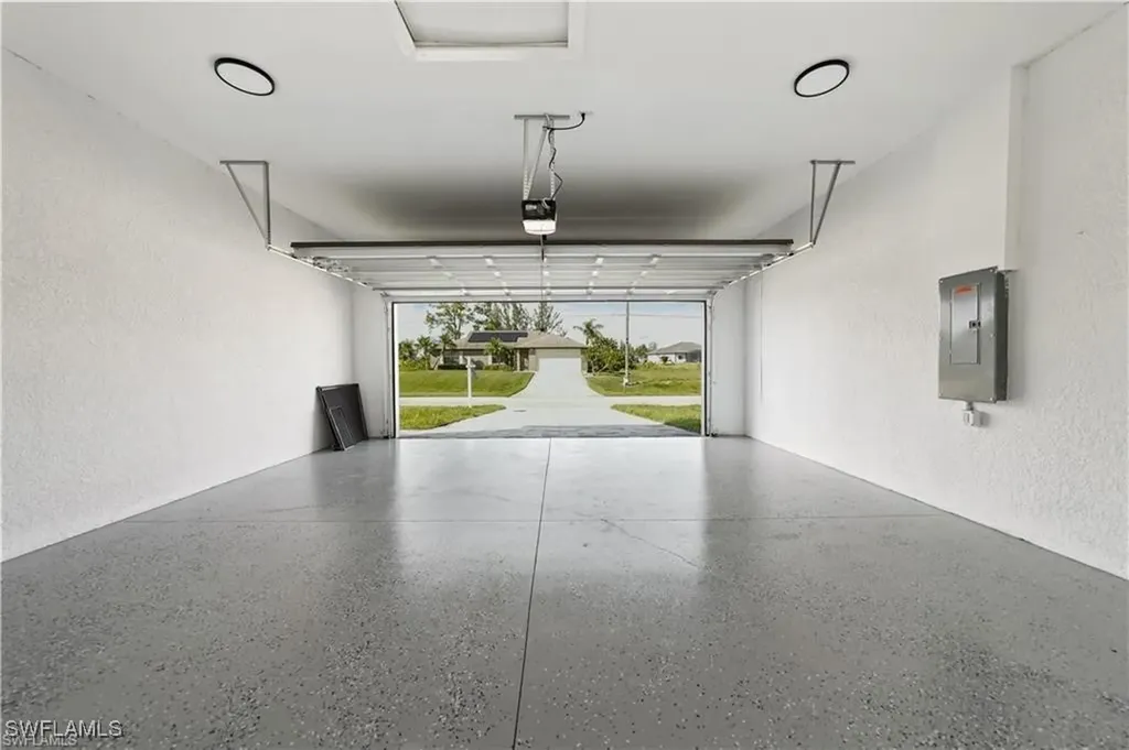 1213 NW 22nd Place Cape Coral FL 33993