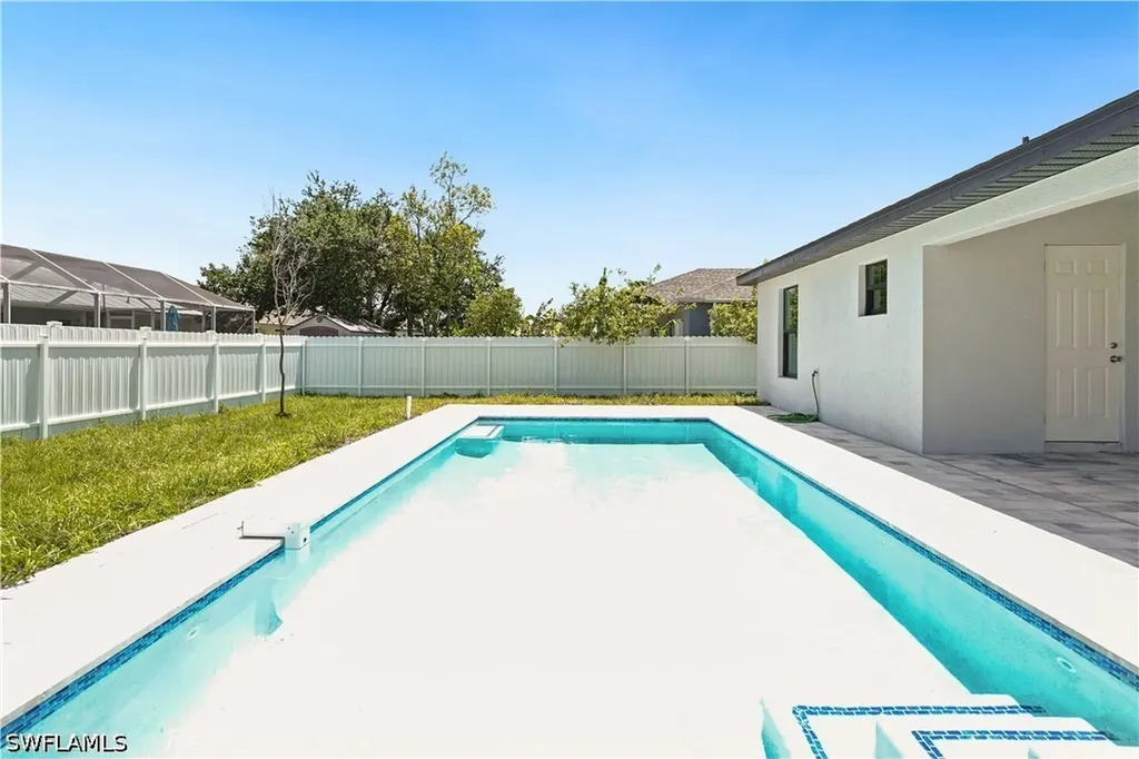 1213 NW 22nd Place Cape Coral FL 33993
