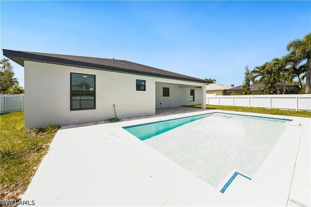 1213 NW 22nd Place Cape Coral FL 33993