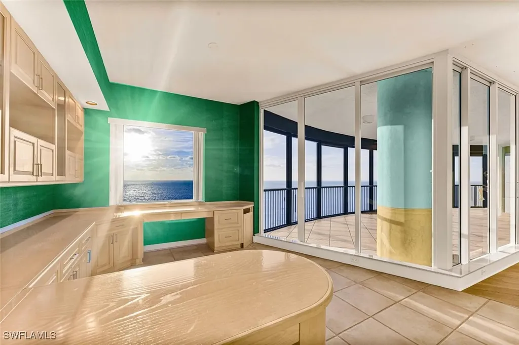 8665 Bay Colony Drive Naples FL 34108