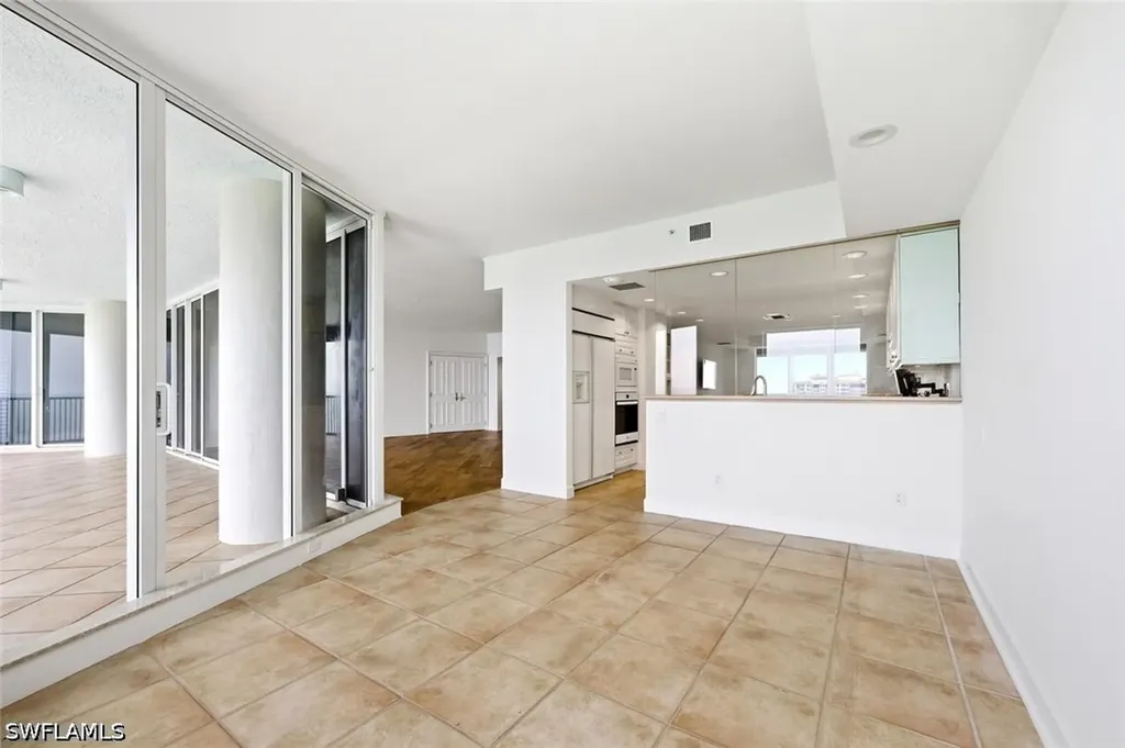8665 Bay Colony Drive Naples FL 34108