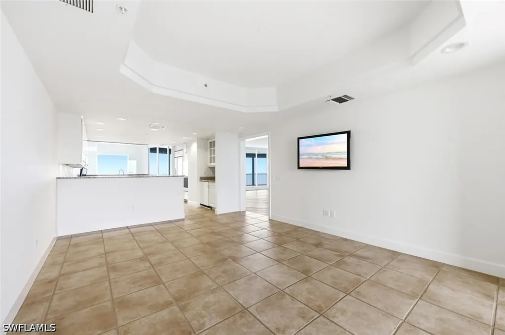 8665 Bay Colony Drive Naples FL 34108