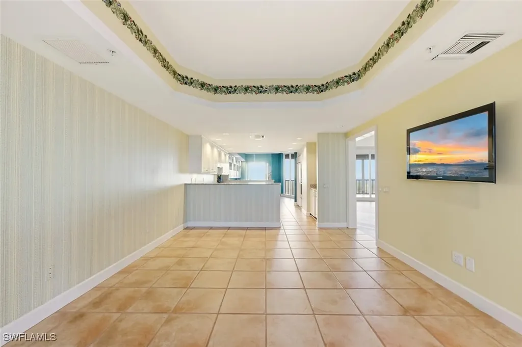8665 Bay Colony Drive Naples FL 34108