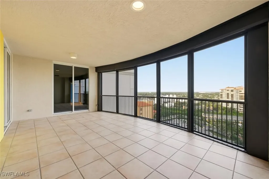 8665 Bay Colony Drive Naples FL 34108