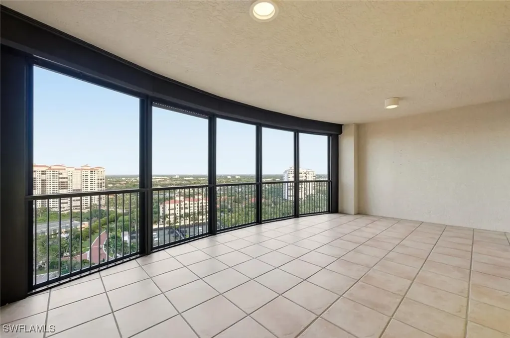 8665 Bay Colony Drive Naples FL 34108