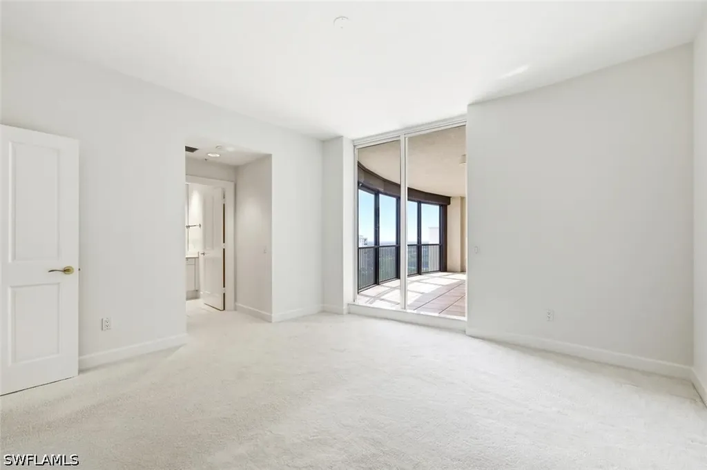 8665 Bay Colony Drive Naples FL 34108