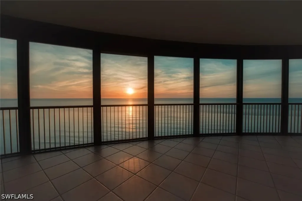 8665 Bay Colony Drive Naples FL 34108