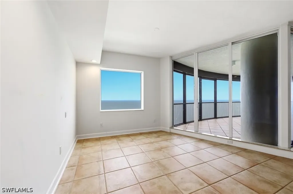 8665 Bay Colony Drive Naples FL 34108