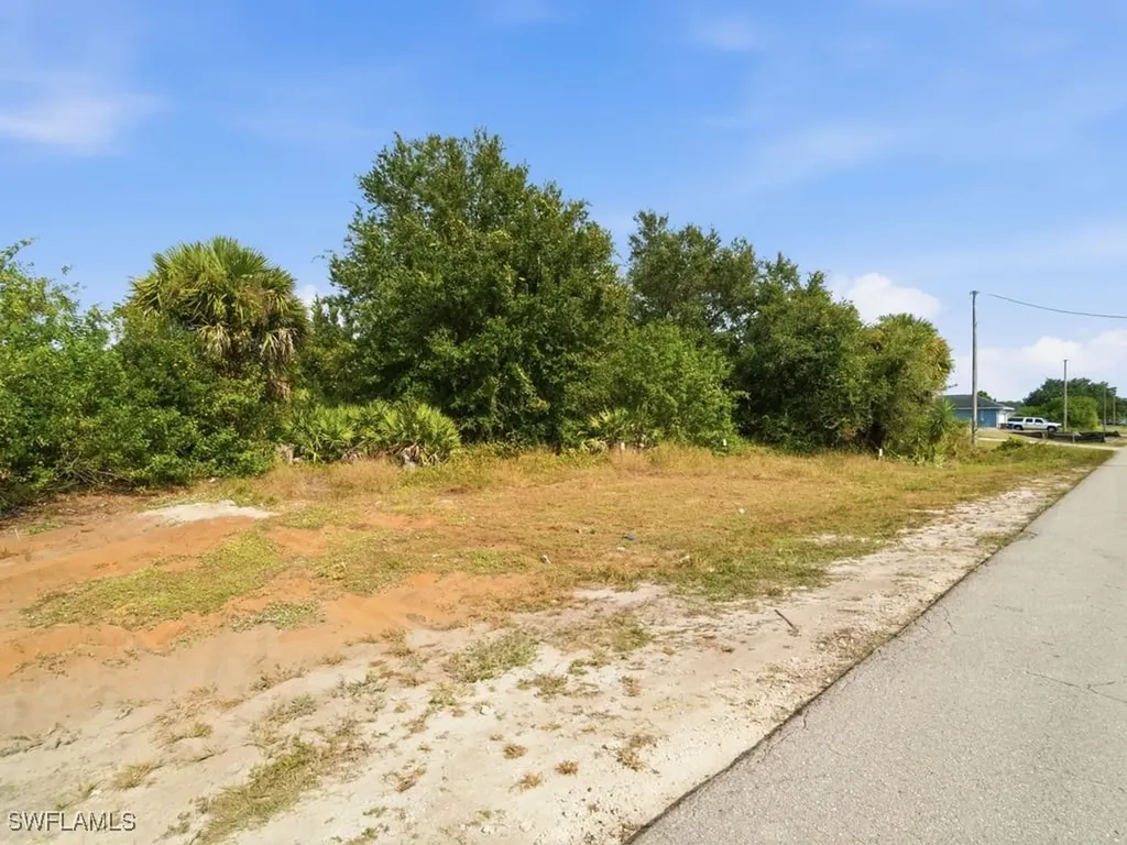 2910 51st Street SW Lehigh Acres FL 33976