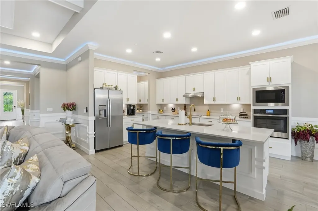 17120 Serengeti Circle Alva FL 33920