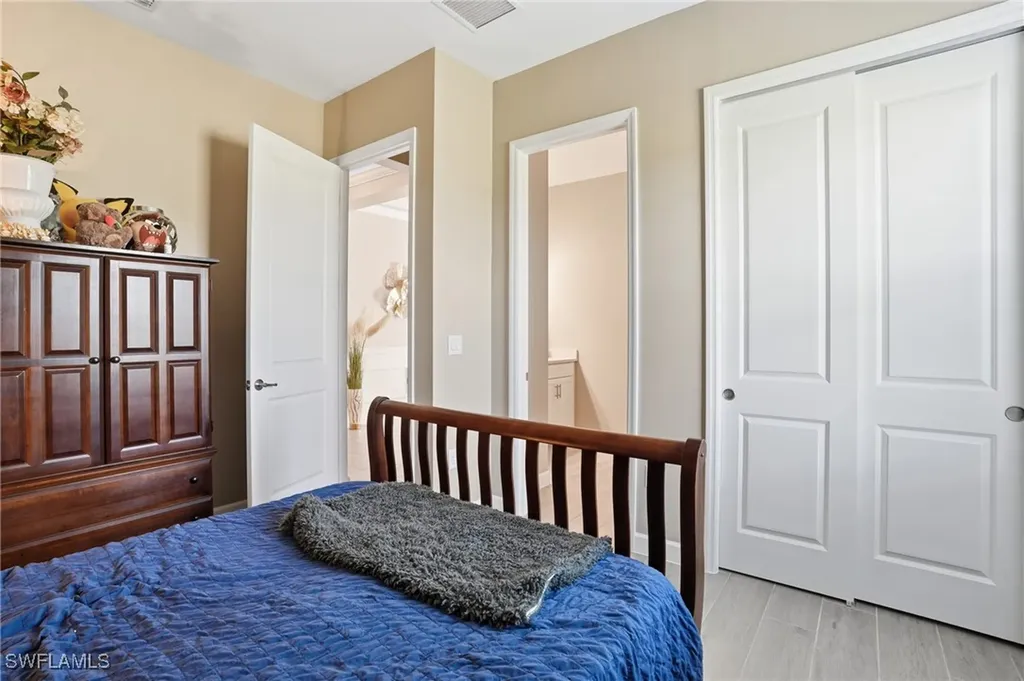 17120 Serengeti Circle Alva FL 33920