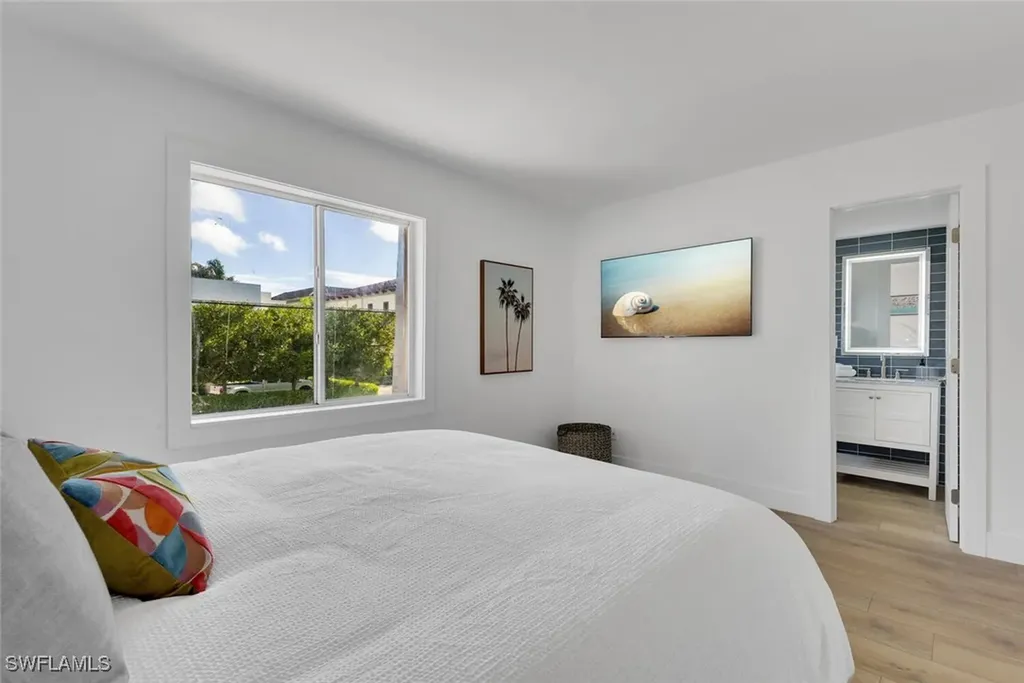980 7th Avenue S Naples FL 34102