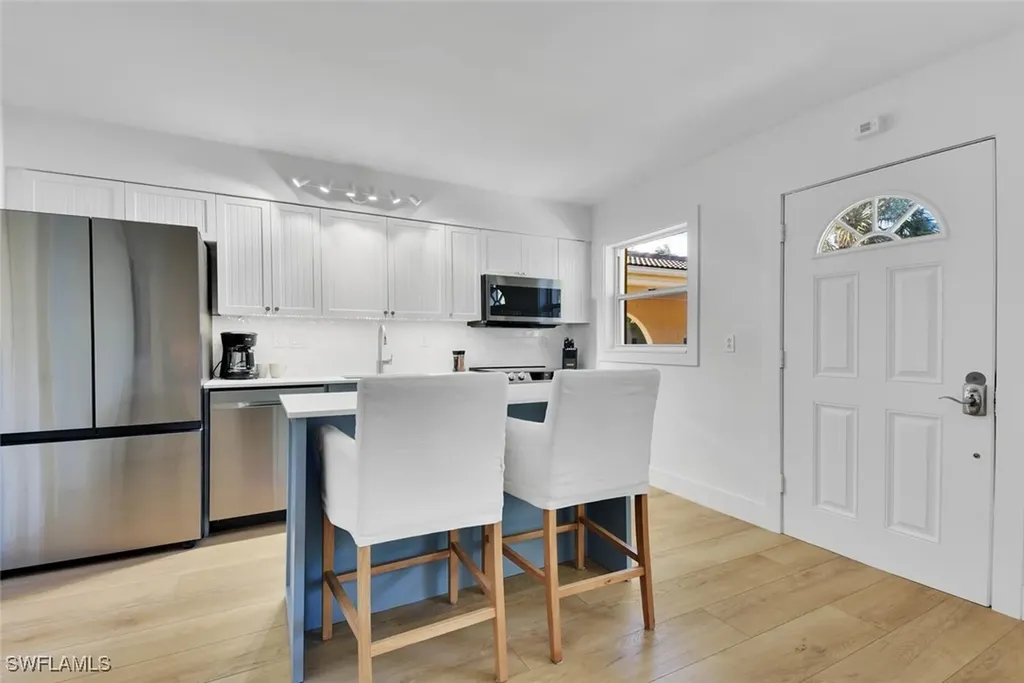 980 7th Avenue S Naples FL 34102