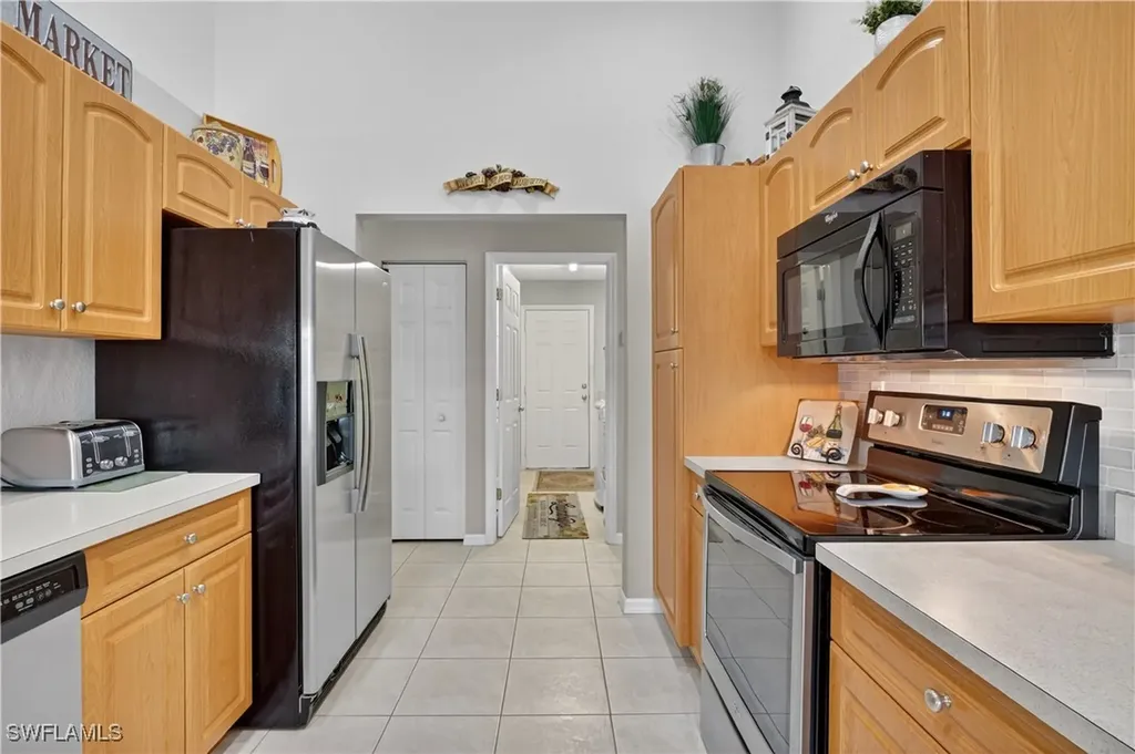 1815 NE 2nd Place Cape Coral FL 33909