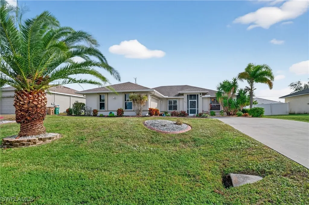 1815 NE 2nd Place Cape Coral FL 33909
