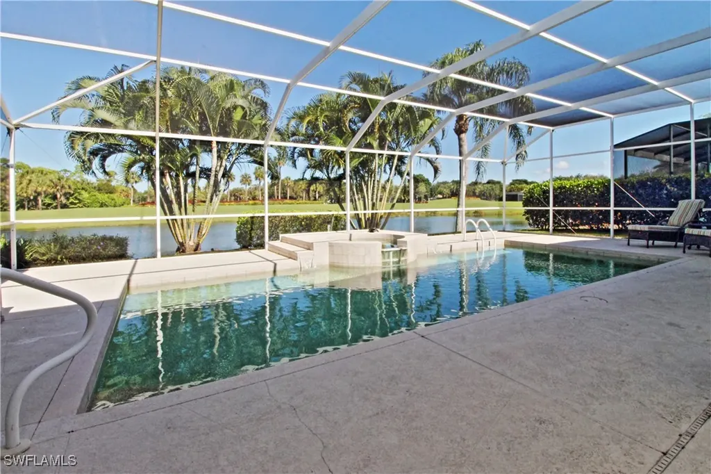 1901 Winding Oaks Way Naples FL 34109