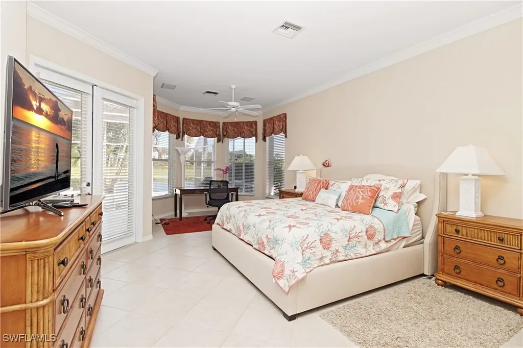 1901 Winding Oaks Way Naples FL 34109