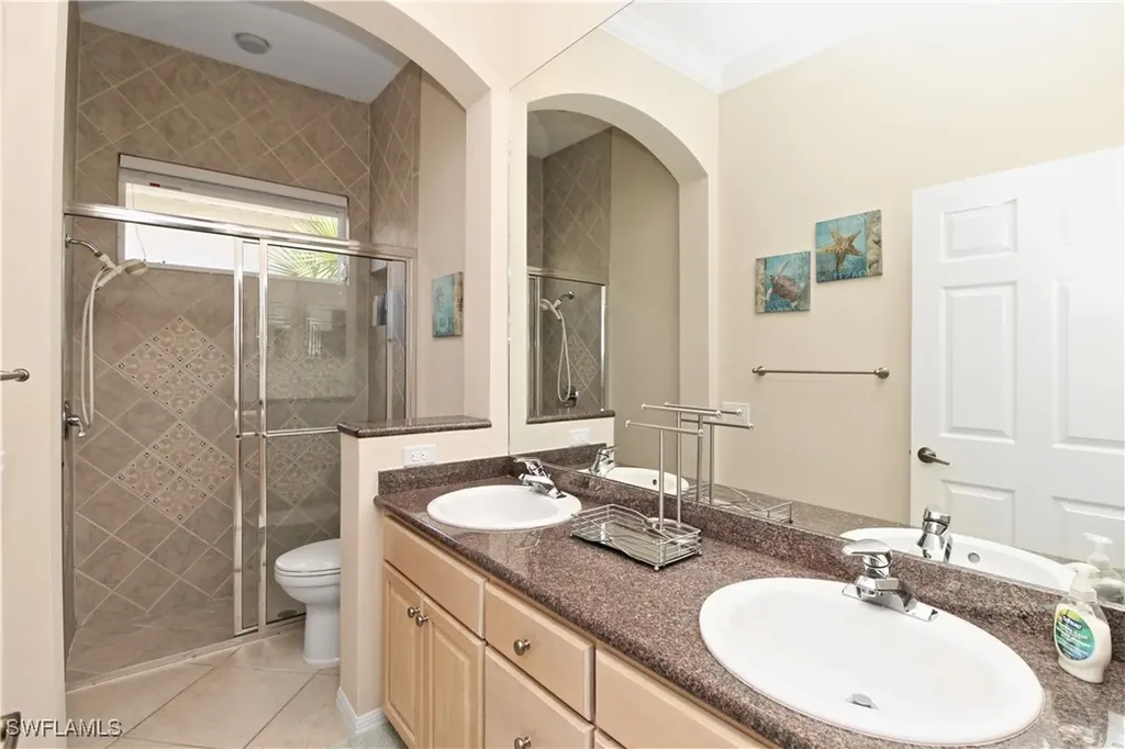 1901 Winding Oaks Way Naples FL 34109