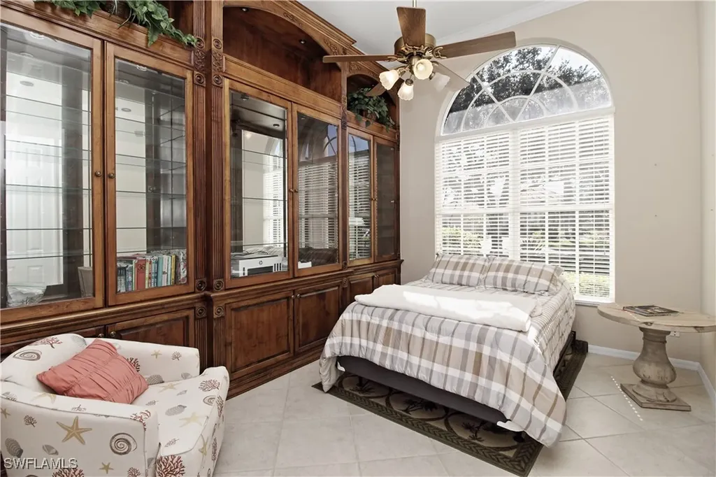 1901 Winding Oaks Way Naples FL 34109