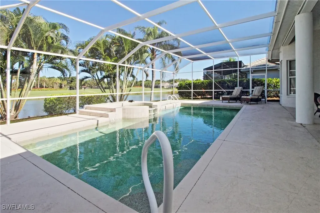 1901 Winding Oaks Way Naples FL 34109