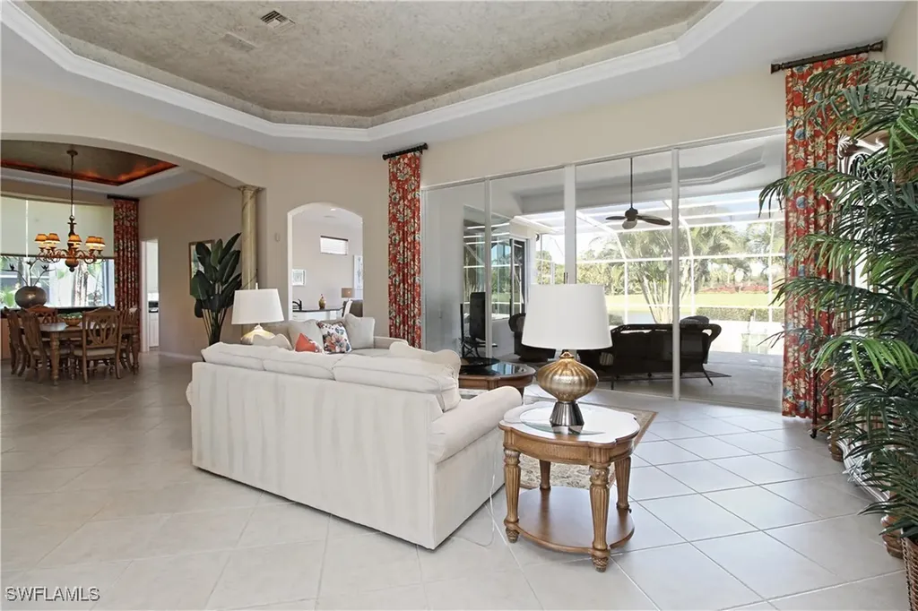 1901 Winding Oaks Way Naples FL 34109