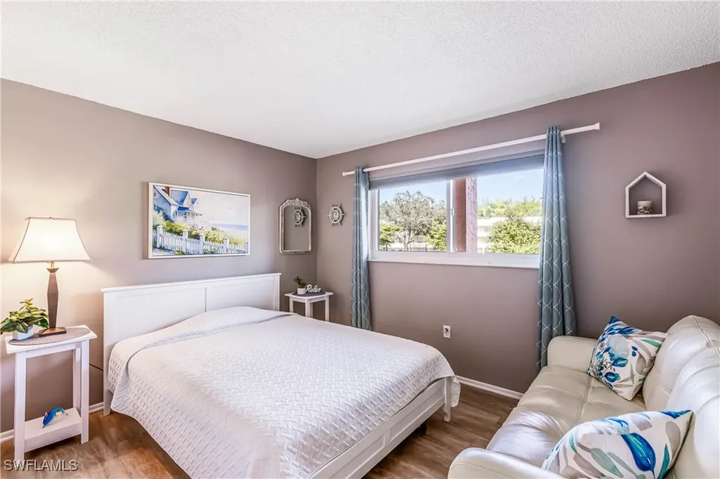 400 Forest Lakes Boulevard Naples FL 34105