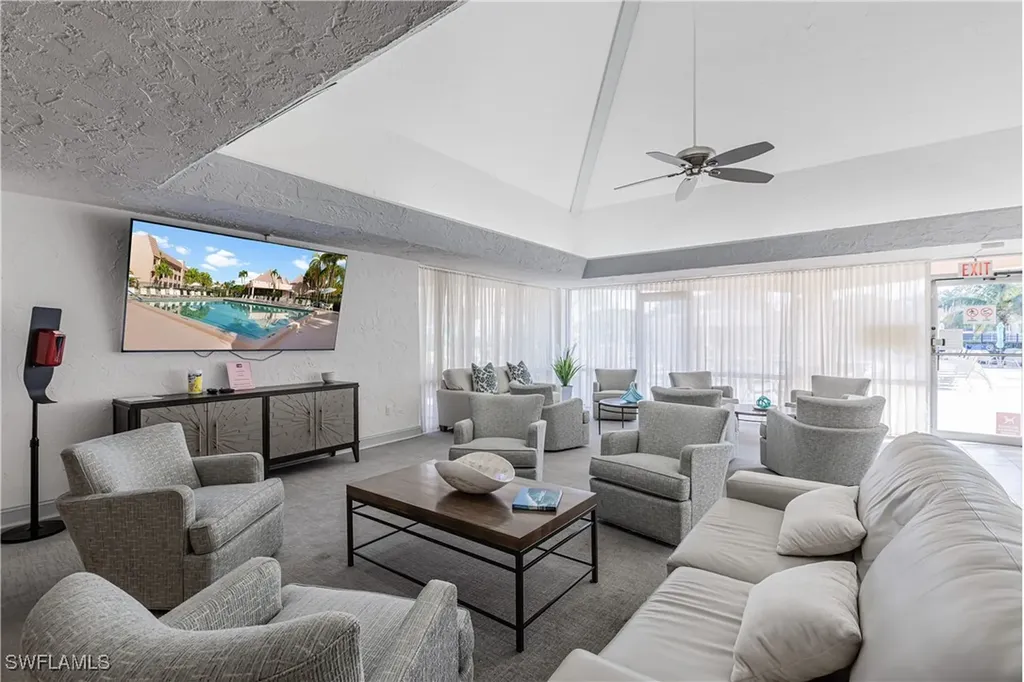 400 Forest Lakes Boulevard Naples FL 34105